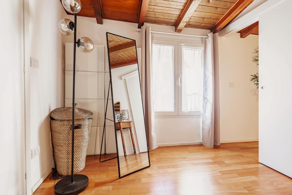 Elegante Loft Su 2 Piani A 5 Minuti Da San Siro Apartment Милано Екстериор снимка