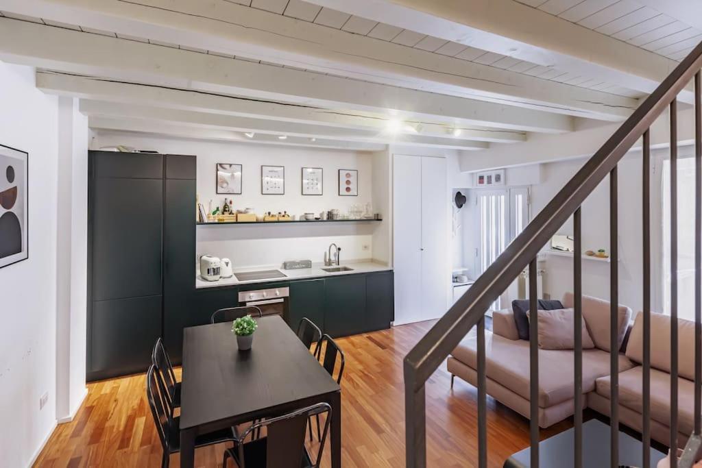 Elegante Loft Su 2 Piani A 5 Minuti Da San Siro Apartment Милано Екстериор снимка